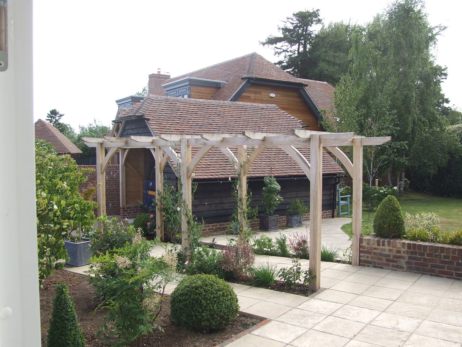Timber Pergola Kits | Easy to Build for Your Garden | Oak Frames Direct